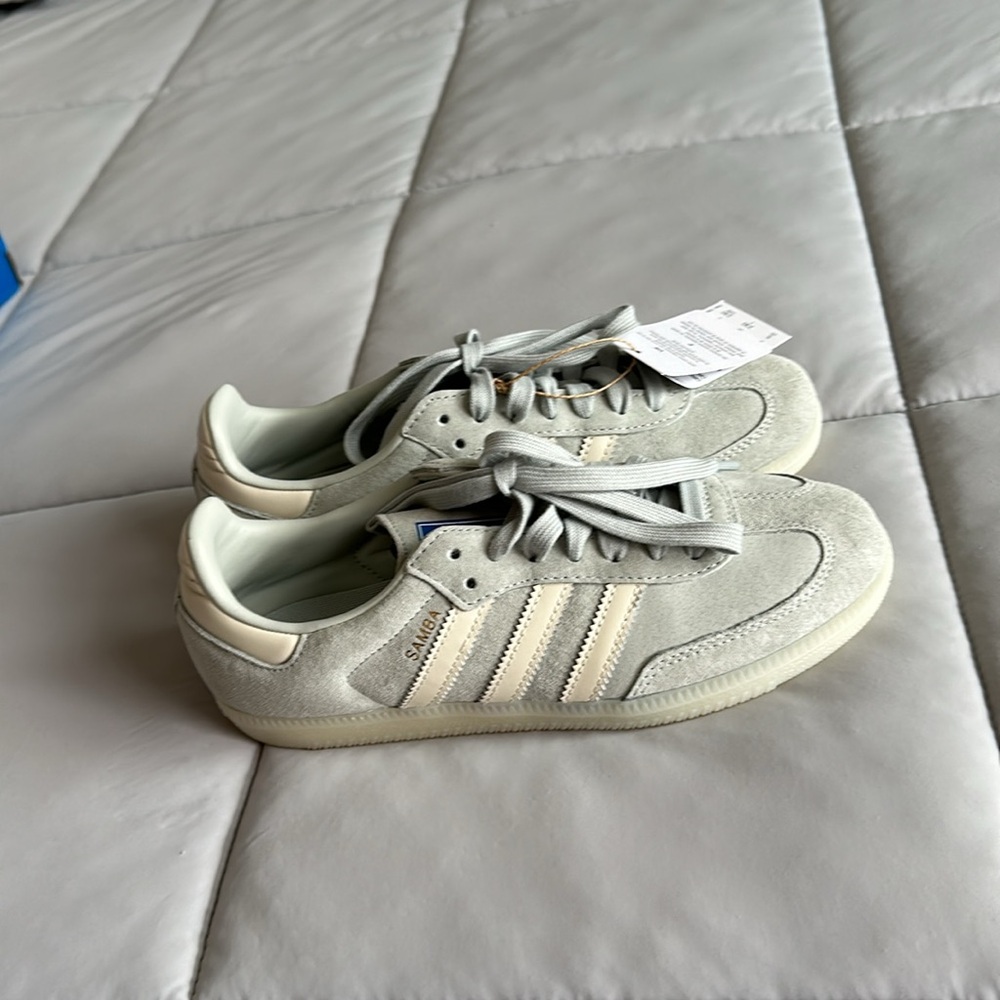 Adidas Orginals Samba chalk and silver, brand new in a box, size men 5 - Picture 10 of 12